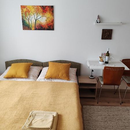 Apartman Sedmicka Horec 多纳瓦利 外观 照片