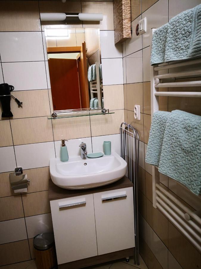 Apartman Sedmicka Horec 多纳瓦利 外观 照片